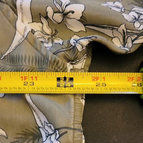 Exofficio Men's Green Floral Shirt Size Large Fish and Floral Fisherman Outdoors - Picture 8 of 9